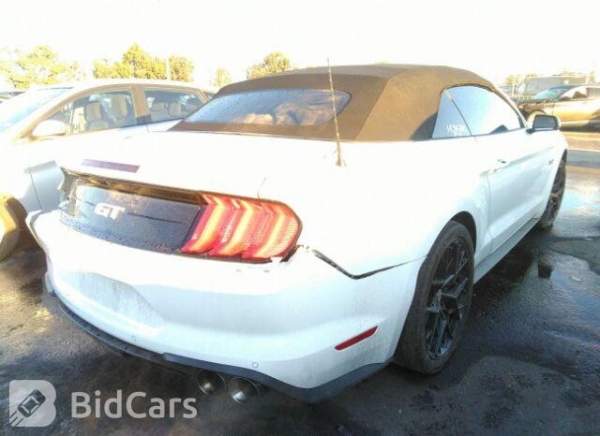 «Геометрия не пострадала, безопасность — целая». Белорус привёз из Америки 466-сильный Ford Mustang GT «Геометрия не пострадала, безопасность — целая». Белорус привёз из Америки 466-сильный Ford Mustang GT