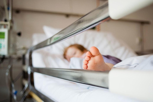 В Барановичах семилетний мальчик попал в больницу после удара током. Помощь при ударе током В Барановичах семилетний мальчик попал в больницу после удара током. Помощь при ударе током