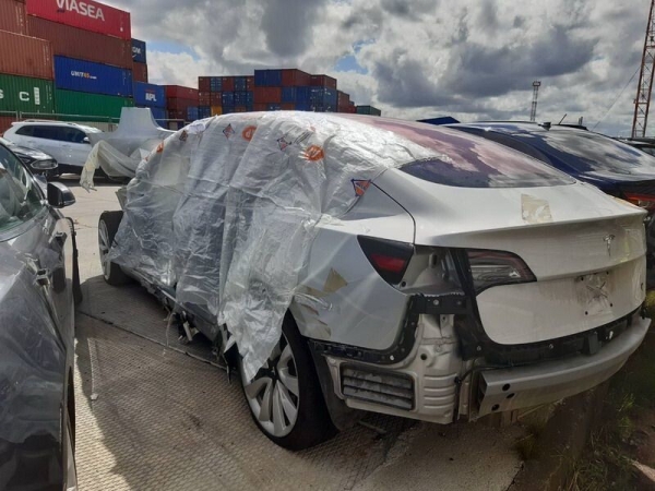 «Теперь только на запчасти». Белорус купил в Америке «биток», но восстановить его не смог «Теперь только на запчасти». Белорус купил в Америке «биток», но восстановить его не смог