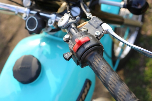 Новый «Иж» из советской коробки. Сколько же он сейчас стоит? Новый «Иж» из советской коробки. Сколько же он сейчас стоит?