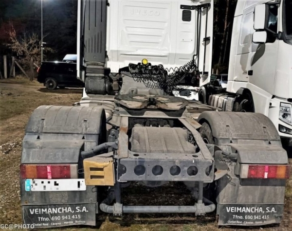 В Беларусь пытались ввезти фуру Iveco, которую недавно угнали в Испании В Беларусь пытались ввезти фуру Iveco, которую недавно угнали в Испании