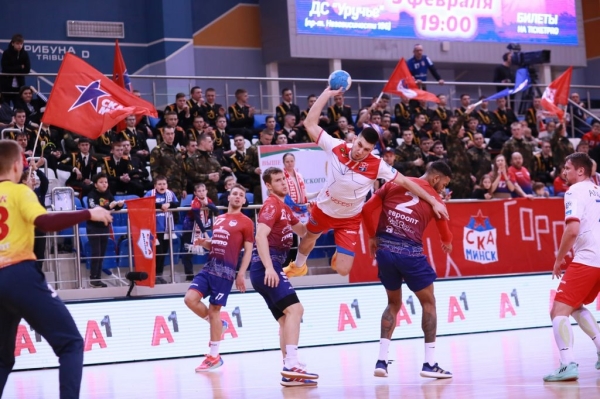 Гандболисты СКА во второй раз обыграли «Мешков Брест» в чемпионате Беларуси Гандболисты СКА во второй раз обыграли «Мешков Брест» в чемпионате Беларуси