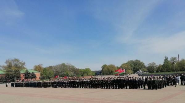В Бресте прошел IV городской смотр-конкурс по строевой подготовке В Бресте прошел IV городской смотр-конкурс по строевой подготовке