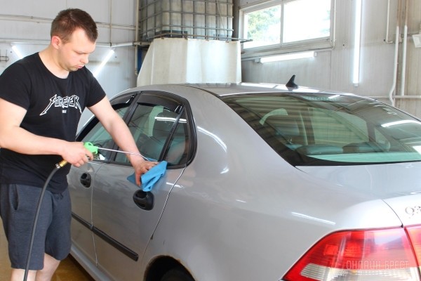 Автовладелец? Тогда смотри, на каких автомойках Бреста точно стоит обслуживать свою «ласточку» Автовладелец? Тогда смотри, на каких автомойках Бреста точно стоит обслуживать свою «ласточку»