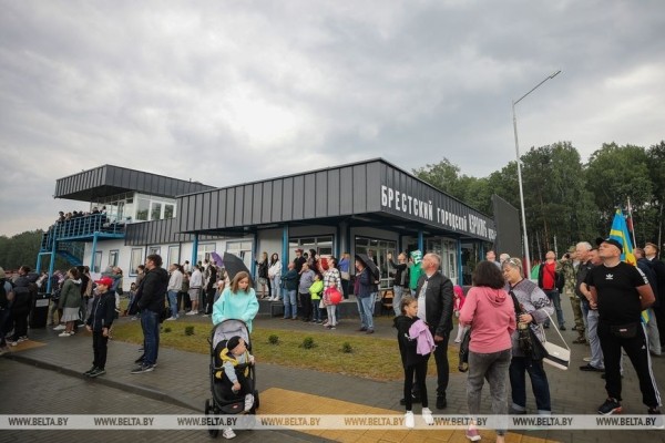 От винта! Под Брестом открыли новый аэродром ДОСААФ От винта! Под Брестом открыли новый аэродром ДОСААФ