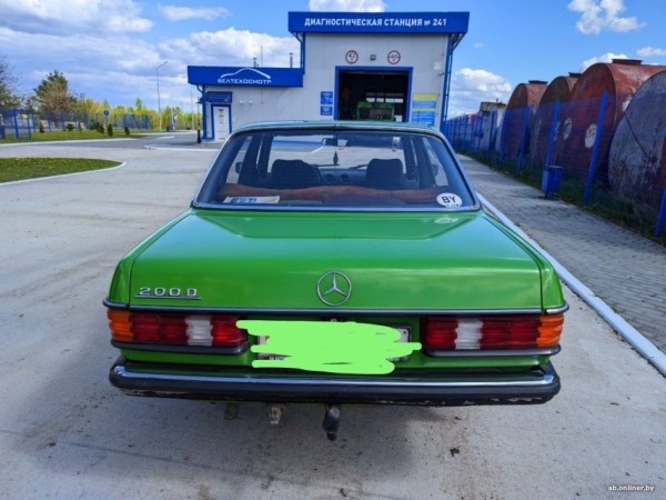 «23 года у одного хозяина». Житель Брестской области выставил на продажу Mercedes-Benz W123 «23 года у одного хозяина». Житель Брестской области выставил на продажу Mercedes-Benz W123