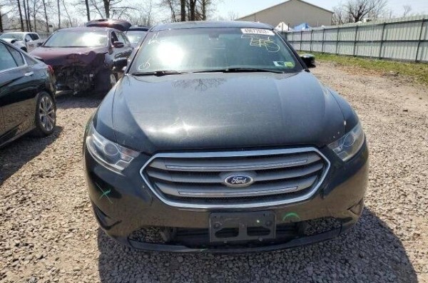 Тачка из США. Белорус купил сразу два битых Ford Taurus, чтоб сделать один. Узнали, сколько заплатил Тачка из США. Белорус купил сразу два битых Ford Taurus, чтоб сделать один. Узнали, сколько заплатил