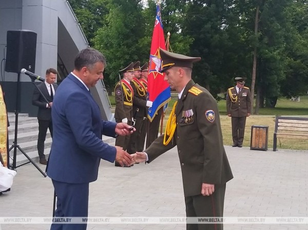 Пять новых пожарных автоцистерн переданы в гарнизоны МЧС Брестской области Пять новых пожарных автоцистерн переданы в гарнизоны МЧС Брестской области