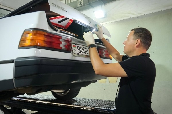 По прозвищу Baby-Benz. Показываем идеально сохранившийся Mercedes W201 По прозвищу Baby-Benz. Показываем идеально сохранившийся Mercedes W201