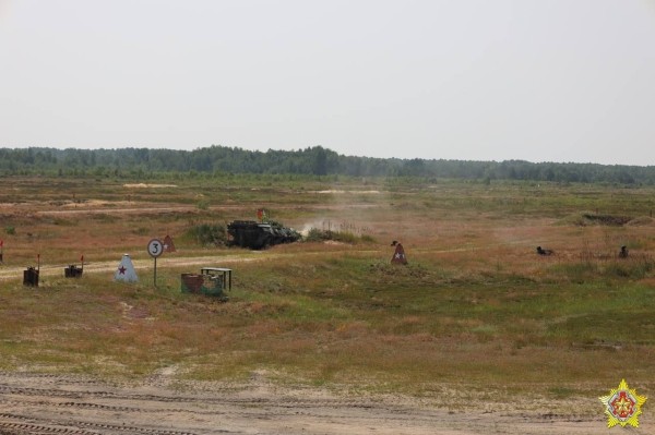 С использованием лазерного оружия. На полигоне под Брестом очередные занятия С использованием лазерного оружия. На полигоне под Брестом очередные занятия