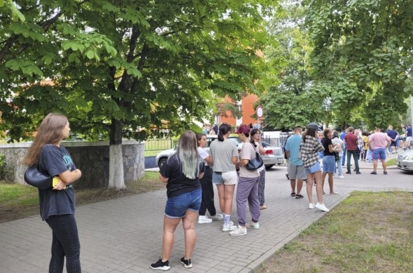 «О болезни узнал случайно». Поговорили с солигорчанином, ради которого земляки массово сдают кровь «О болезни узнал случайно». Поговорили с солигорчанином, ради которого земляки массово сдают кровь