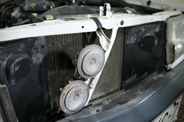 По прозвищу Baby-Benz. Показываем идеально сохранившийся Mercedes W201 По прозвищу Baby-Benz. Показываем идеально сохранившийся Mercedes W201