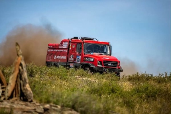Белорусский экипаж «МАЗ-СПОРТавто» впервые стал победителем ралли «Шелковый путь» Белорусский экипаж «МАЗ-СПОРТавто» впервые стал победителем ралли «Шелковый путь»