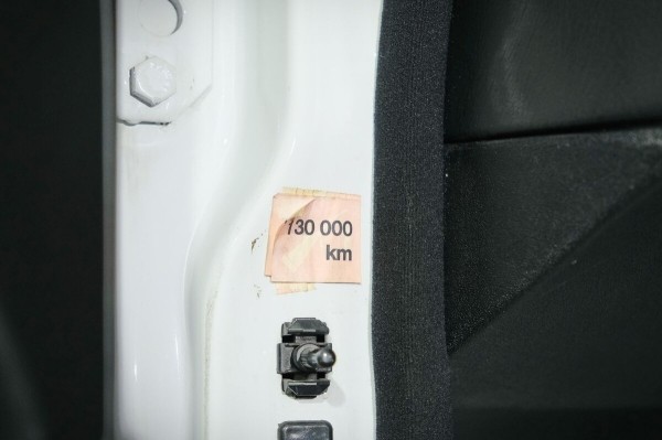 По прозвищу Baby-Benz. Показываем идеально сохранившийся Mercedes W201 По прозвищу Baby-Benz. Показываем идеально сохранившийся Mercedes W201