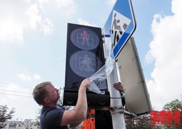 В Минске появился первый «умный» светофор. В чём его особенность? В Минске появился первый «умный» светофор. В чём его особенность?