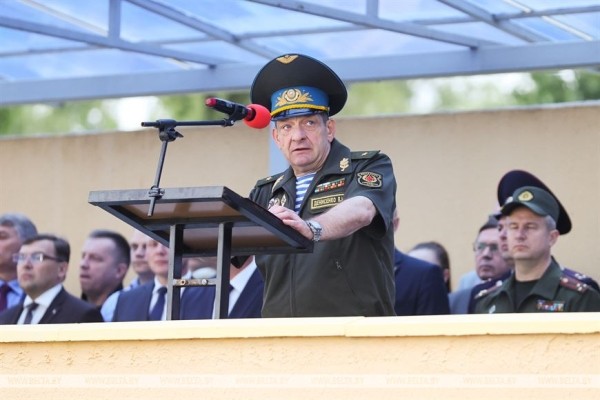 В Бресте празднуют День ВДВ. Фото и видео из 38-й бригады В Бресте празднуют День ВДВ. Фото и видео из 38-й бригады