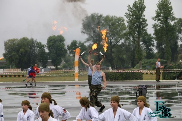 В Бресте празднуют День ВДВ. Фото и видео из 38-й бригады В Бресте празднуют День ВДВ. Фото и видео из 38-й бригады