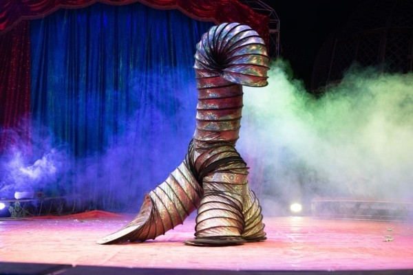 ВПЕРВЫЕ! Цирк-шапито «SIRIUS» представит в Бресте новое экстрим-шоу «Колумбийский форсаж» ВПЕРВЫЕ! Цирк-шапито «SIRIUS» представит в Бресте новое экстрим-шоу «Колумбийский форсаж»