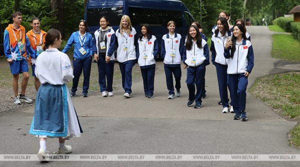 Участники II Игр стран СНГ приезжают в Беловежскую пущу насладиться природой и загадать желание Участники II Игр стран СНГ приезжают в Беловежскую пущу насладиться природой и загадать желание