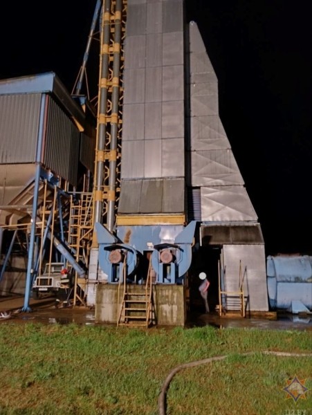 В Малоритском районе произошел пожар в зерносушильном комплексе В Малоритском районе произошел пожар в зерносушильном комплексе