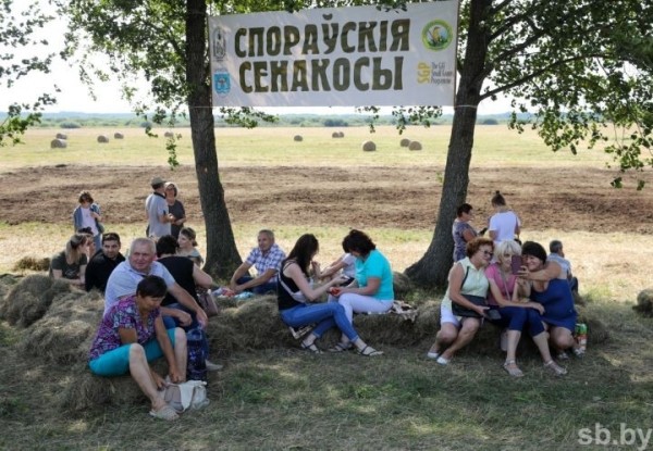 Уже в эту субботу в Березовском районе пройдет экофестиваль «Споровские сенокосы». Что в программе? Уже в эту субботу в Березовском районе пройдет экофестиваль «Споровские сенокосы». Что в программе?