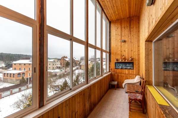 800 «квадратов» на одну семью. Побывали в домах, которые в 90-е строили на широкую ногу 800 «квадратов» на одну семью. Побывали в домах, которые в 90-е строили на широкую ногу