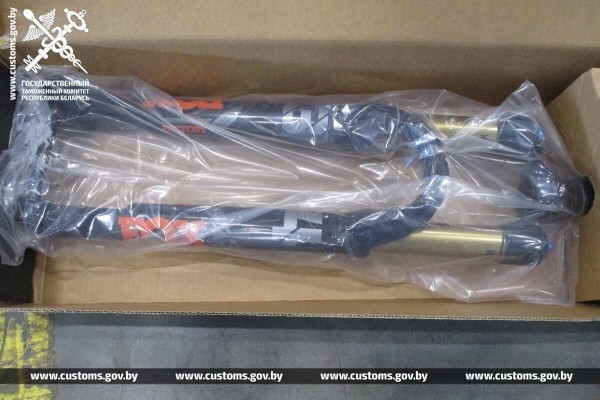 В Беларусь нелегально провозили автотовары на 68 тысяч долларов В Беларусь нелегально провозили автотовары на 68 тысяч долларов