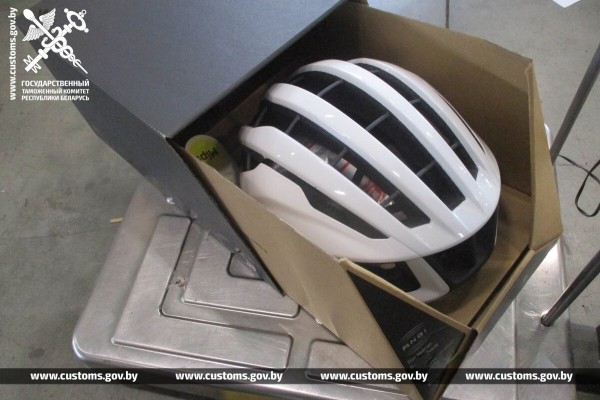 В Беларусь нелегально провозили автотовары на 68 тысяч долларов В Беларусь нелегально провозили автотовары на 68 тысяч долларов