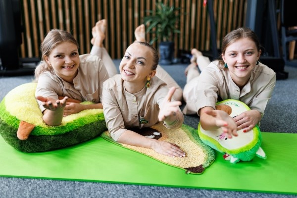 Массаж, тейпирование, фитнес, йога, работа со сколиозом и многое другое. В «AVOSTUDIO» на Варшавском шоссе в Бресте люди становятся красивее, здоровее и увереннее в себе Массаж, тейпирование, фитнес, йога, работа со сколиозом и многое другое. В «AVOSTUDIO» на Варшавском шоссе в Бресте люди становятся красивее, здоровее и увереннее в себе