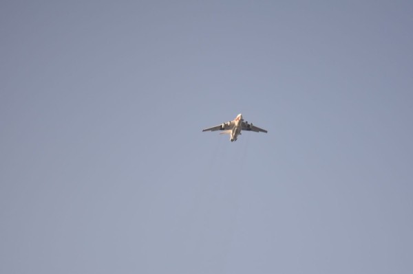 На полигоне «Брестский» более ста двадцати военнослужащих совершили прыжки с парашютом из самолета Ил-76МД