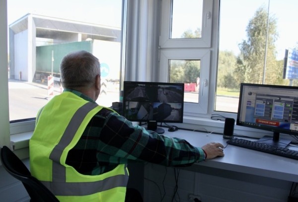 Что говорят водители об обязательной дезинфекции транспорта на границе Что говорят водители об обязательной дезинфекции транспорта на границе