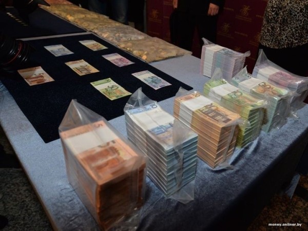 Вклады, недвижимость или золото? Посчитали, какие вложения в Беларуси сейчас самые доходные Вклады, недвижимость или золото? Посчитали, какие вложения в Беларуси сейчас самые доходные