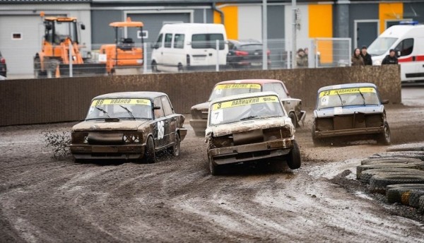 В Пинске пройдут трековые гонки с «сумасшедшим» покрытием В Пинске пройдут трековые гонки с «сумасшедшим» покрытием