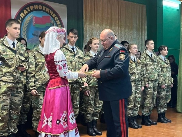 В Бресте состоялось открытие военно-патриотического клуба «Дубровский форт» В Бресте состоялось открытие военно-патриотического клуба «Дубровский форт»