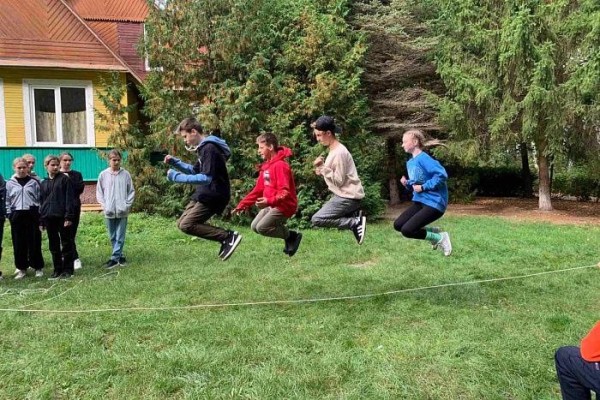 Учащиеся третьей гимназии Бреста побывали в экспедиции на озере Селяхи Учащиеся третьей гимназии Бреста побывали в экспедиции на озере Селяхи