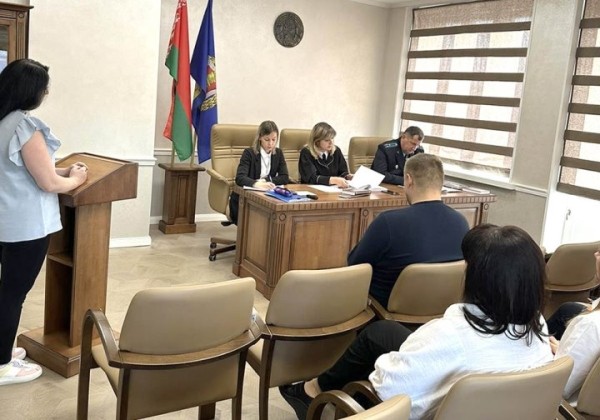 Пинчанина наказали за неуплату алиментов Пинчанина наказали за неуплату алиментов