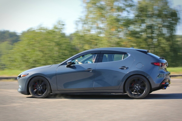 Тачка из США. Белорус восстановил полноприводный хетчбэк Mazda 3 — сколько стоил ремонт? Тачка из США. Белорус восстановил полноприводный хетчбэк Mazda 3 — сколько стоил ремонт?