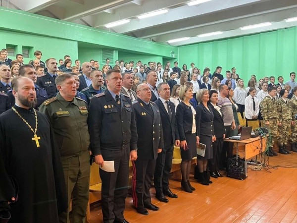 В Бресте состоялось открытие военно-патриотического клуба «Дубровский форт» В Бресте состоялось открытие военно-патриотического клуба «Дубровский форт»