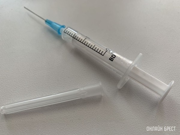 Восемь наивных вопросов о прививках от гриппа и коронавируса Восемь наивных вопросов о прививках от гриппа и коронавируса