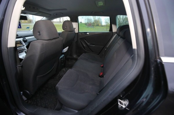 Белорус купил бензиновый VW Passat (B6) за $6 800. Проверили, стоил ли он своих денег Белорус купил бензиновый VW Passat (B6) за $6 800. Проверили, стоил ли он своих денег