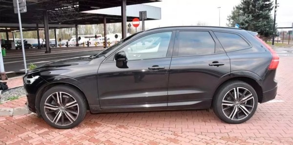 Белорус пытался переехать границу на Volvo, угнанной в Германии. Сколько такая стоит? Белорус пытался переехать границу на Volvo, угнанной в Германии. Сколько такая стоит?