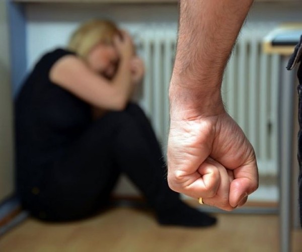 После телефонной беседы на повышенных тонах мужчина жестоко избил тещу После телефонной беседы на повышенных тонах мужчина жестоко избил тещу