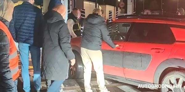 Драку на литовской границе засняли на видео. Комментарий очевидца-белоруса Драку на литовской границе засняли на видео. Комментарий очевидца-белоруса