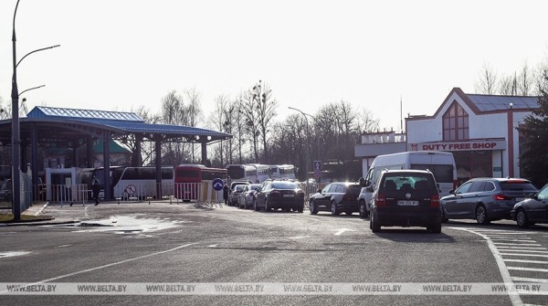 Об особенностях работы пунктов контроля оплаты на границе рассказали в ГАИ Об особенностях работы пунктов контроля оплаты на границе рассказали в ГАИ