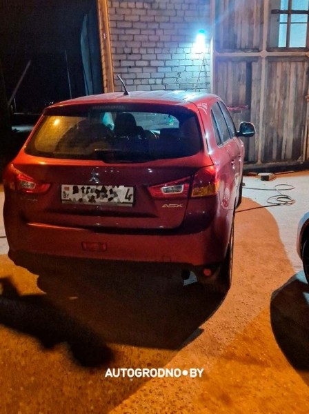 Автомобиль без водителя приехал на шиномонтаж в Гродно. Как так вышло? Автомобиль без водителя приехал на шиномонтаж в Гродно. Как так вышло?