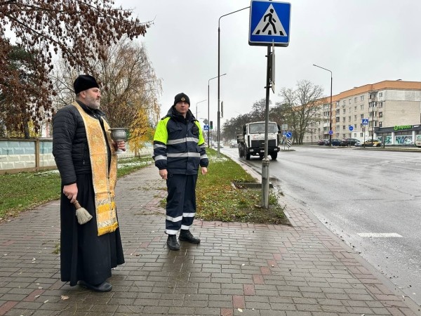 В Бресте освятили места, где произошли смертельные ДТП В Бресте освятили места, где произошли смертельные ДТП