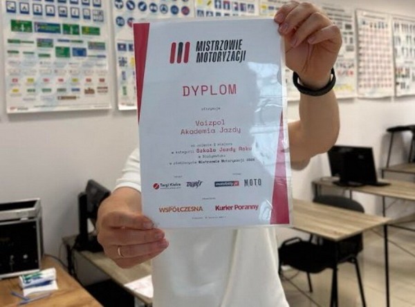 Пинчанин открыл школу для дальнобойщиков в Польше. Выгодно? Пинчанин открыл школу для дальнобойщиков в Польше. Выгодно?