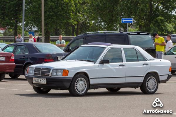 «Нет года выпуска, есть состояние». В Беларуси владельцы старых Mercedes собрались на большую встречу «Нет года выпуска, есть состояние». В Беларуси владельцы старых Mercedes собрались на большую встречу
