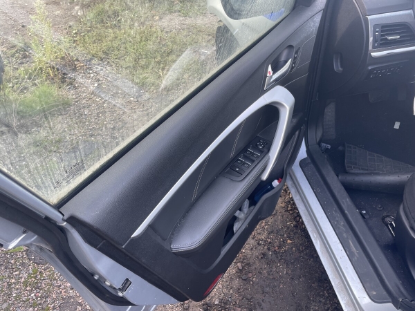 МВД продает аварийные Geely Emgrand 7 из Минска. За сколько предлагают машины? МВД продает аварийные Geely Emgrand 7 из Минска. За сколько предлагают машины?