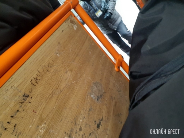 Безбилетница избила контролера общественного транспорта. Возбуждено уголовное дело Безбилетница избила контролера общественного транспорта. Возбуждено уголовное дело